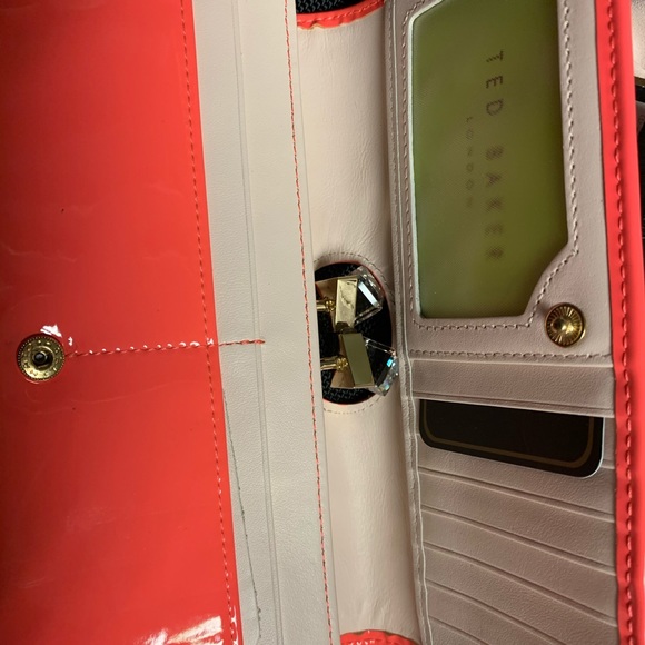 Ted Baker wallet - Picture 3 of 6